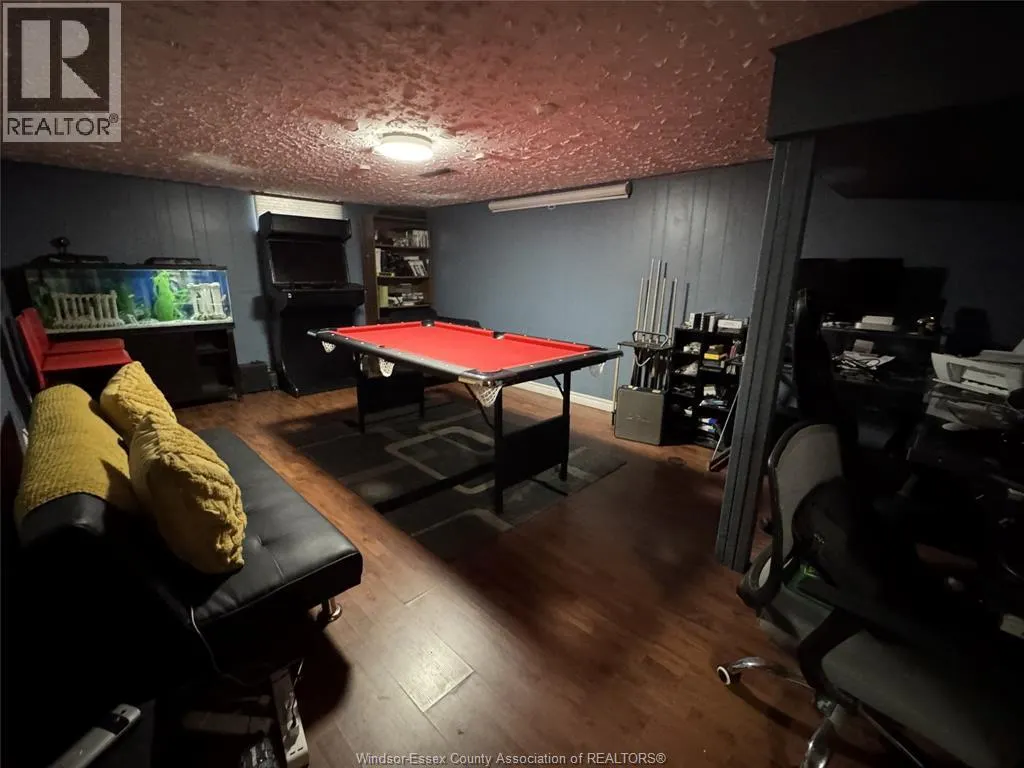 3990 MYRTLE