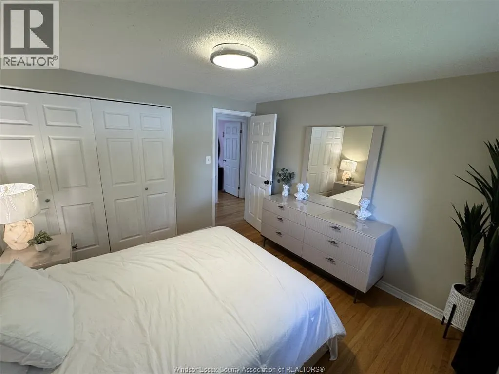 3990 MYRTLE