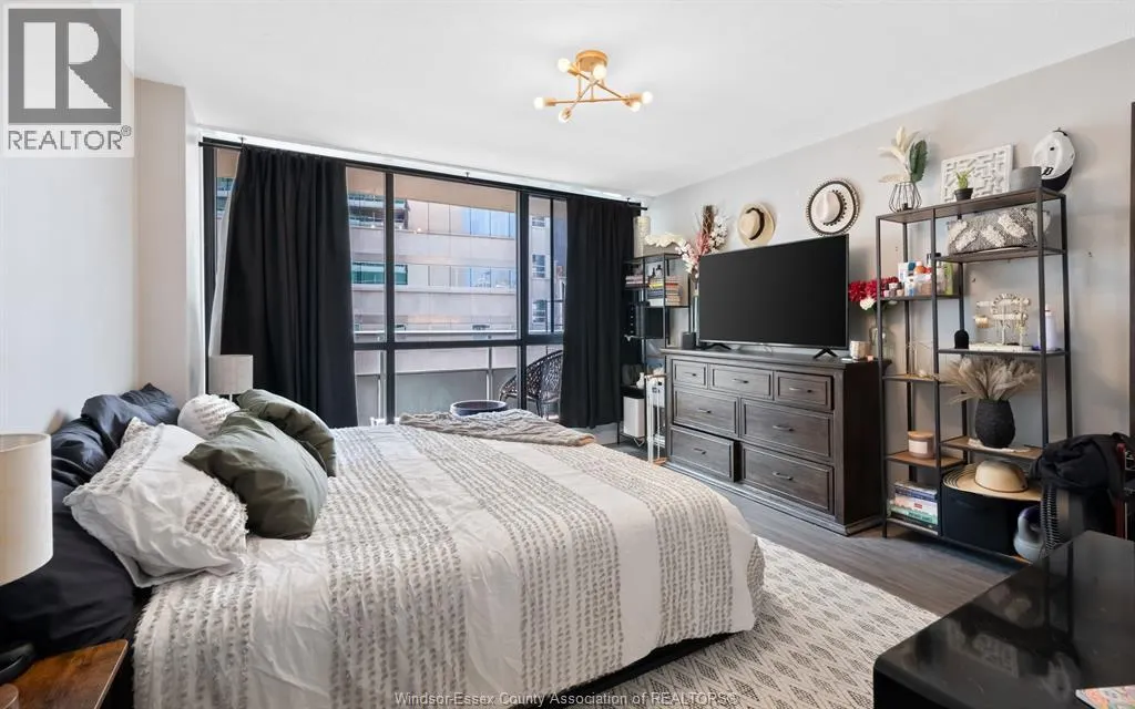 111 RIVERSIDE DRIVE East Unit# 508