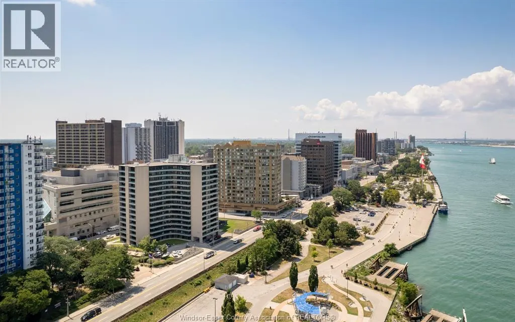 111 RIVERSIDE DRIVE East Unit# 508