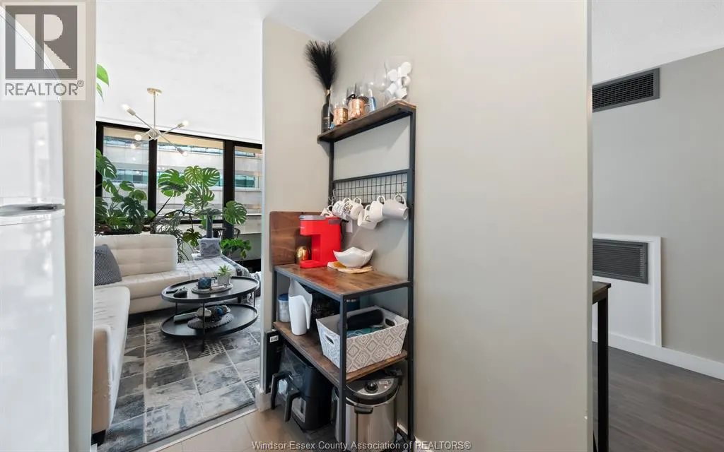 111 RIVERSIDE DRIVE East Unit# 508