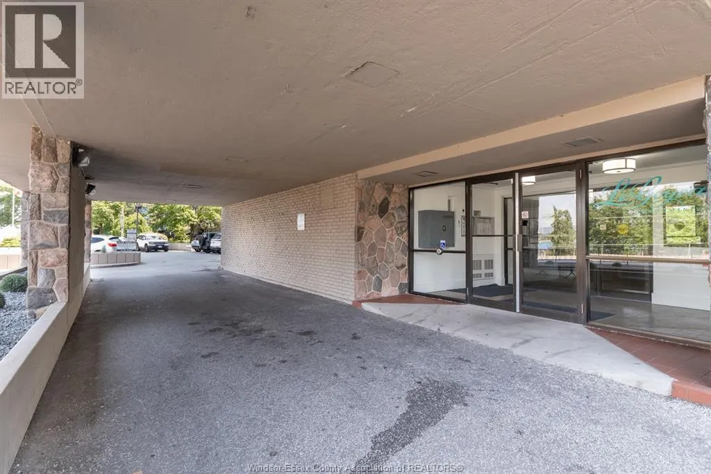 111 RIVERSIDE DRIVE East Unit# 508