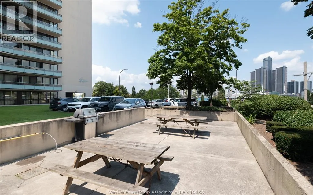 111 RIVERSIDE DRIVE East Unit# 508