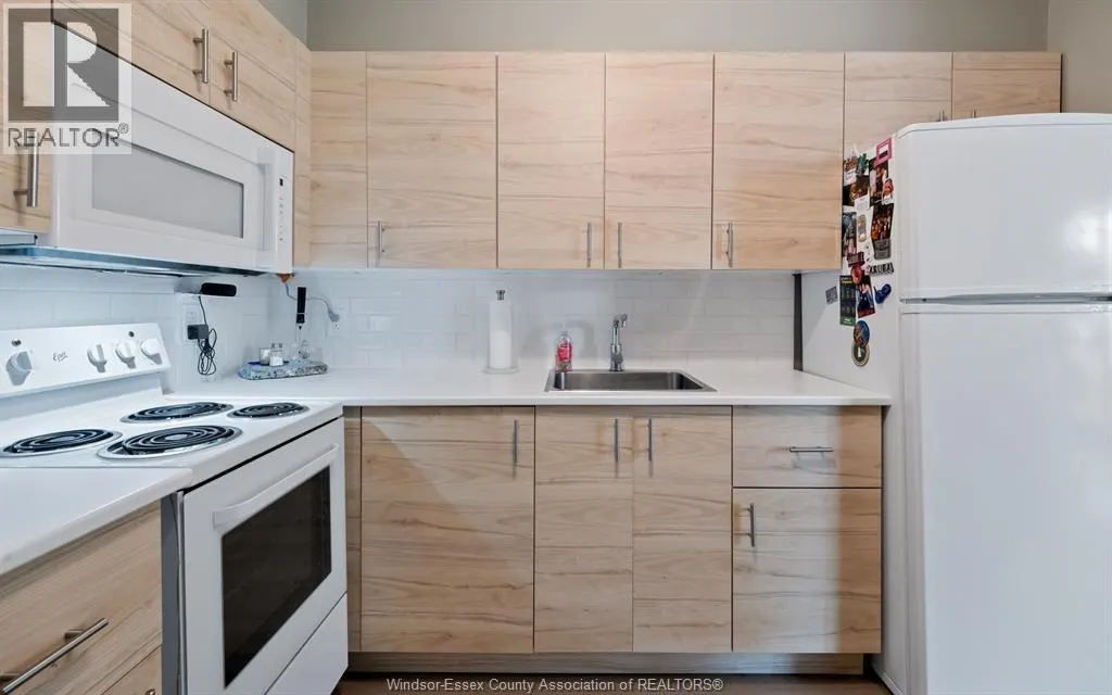 111 RIVERSIDE DRIVE East Unit# 508