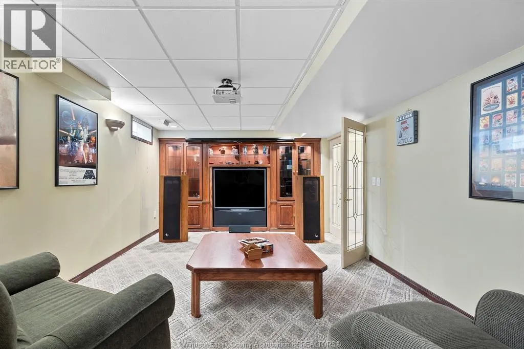 858 LAFFERTY