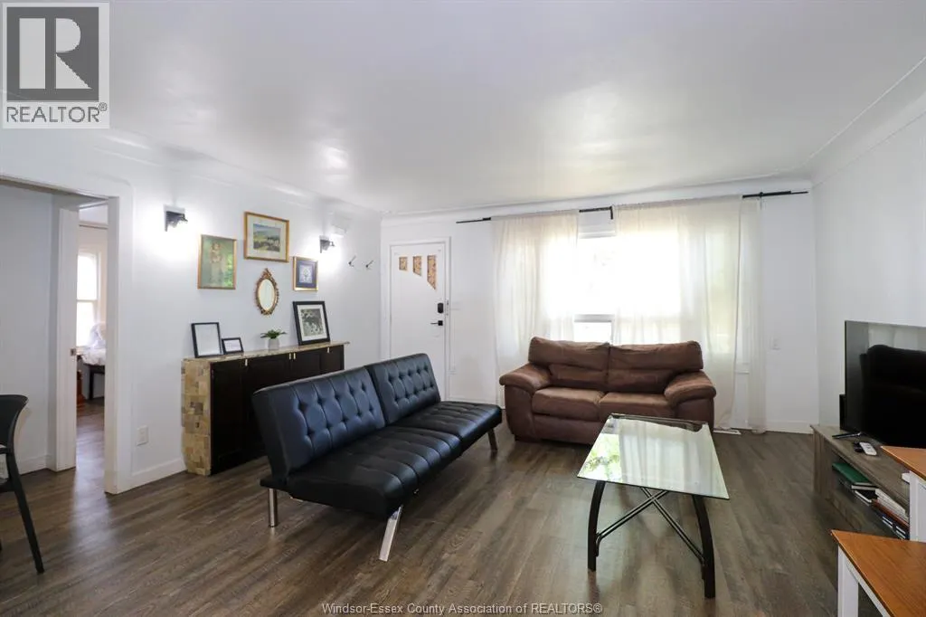 3504 BARRYMORE