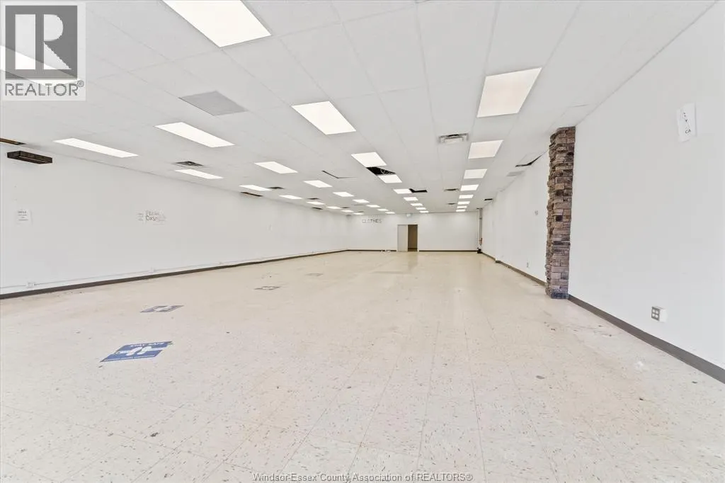6000 TECUMSEH ROAD East Unit# 5