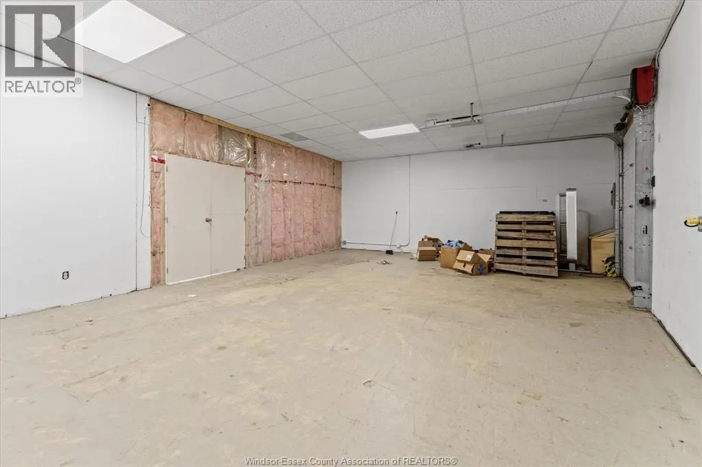 6000 TECUMSEH ROAD East Unit# 5