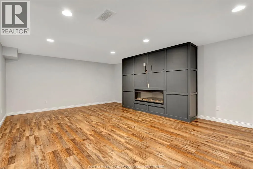 1171 BRIDAL FALLS CRESCENT