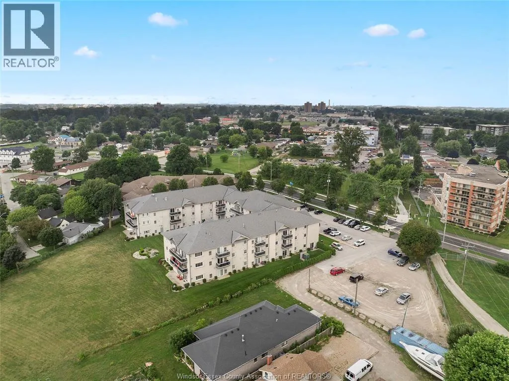 44 ROBSON Unit# 315