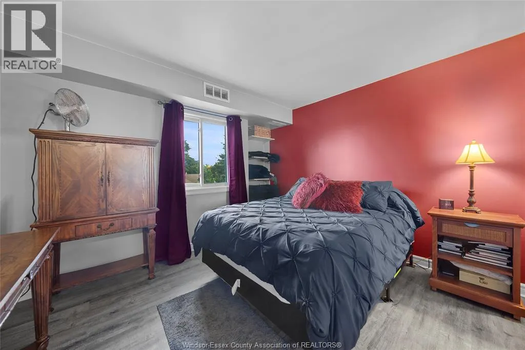 44 ROBSON Unit# 315
