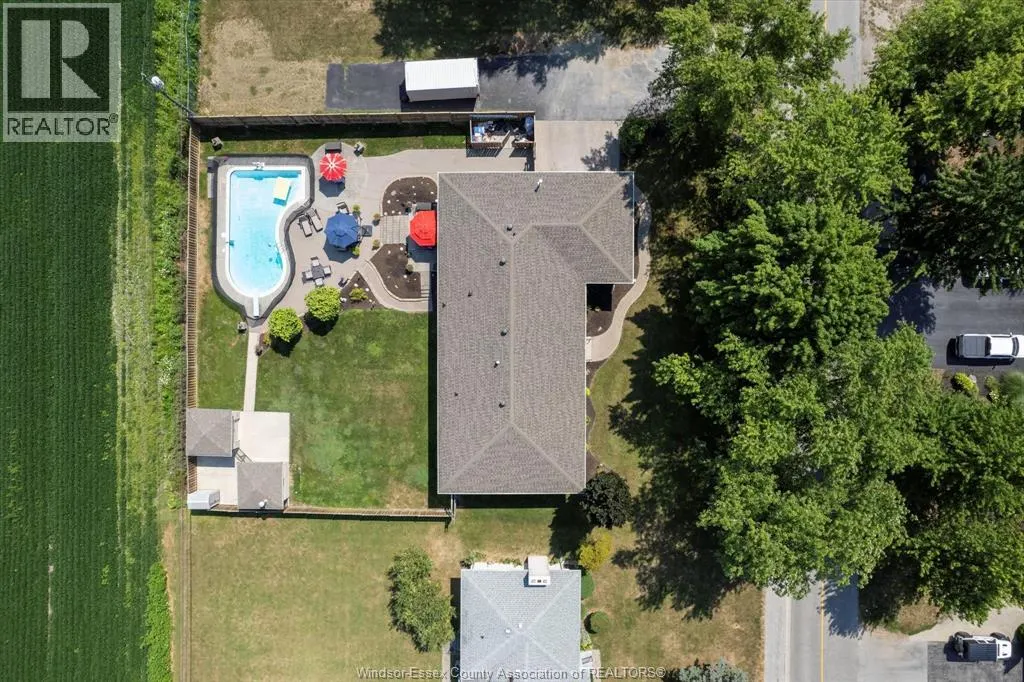 1690 GOLFVIEW DRIVE