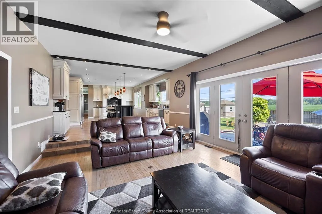 1690 GOLFVIEW DRIVE