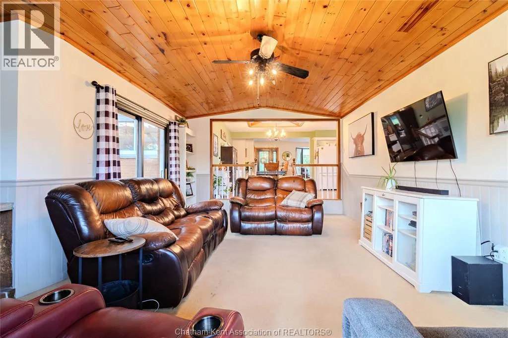 424 Gregory DRIVE East