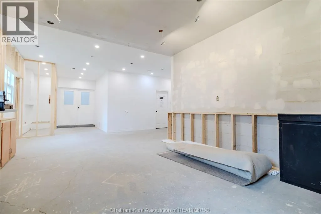 424 Gregory DRIVE East