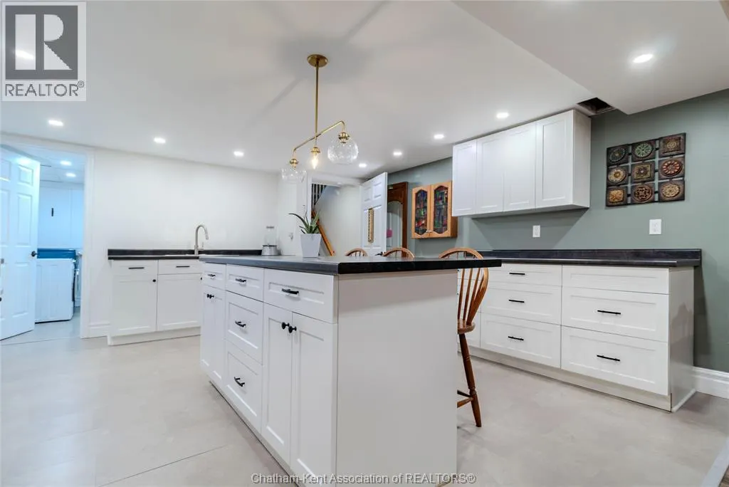 424 Gregory DRIVE East