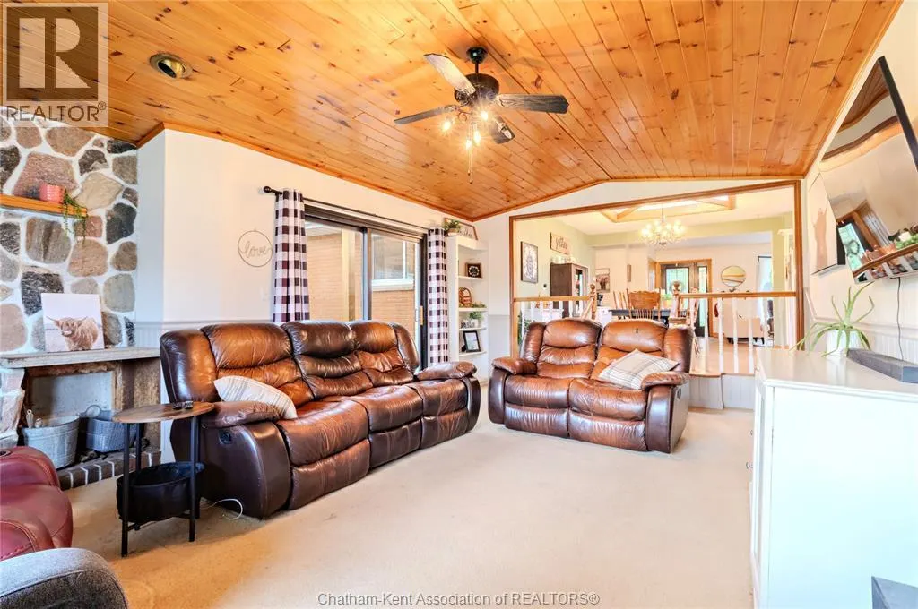 424 Gregory DRIVE East