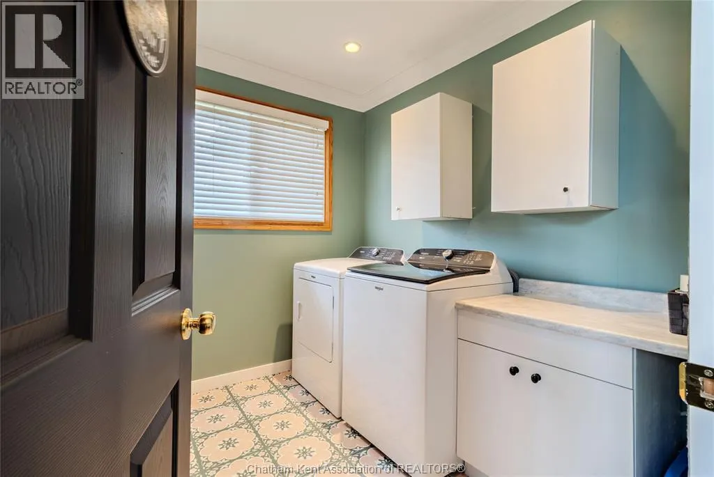 424 Gregory DRIVE East
