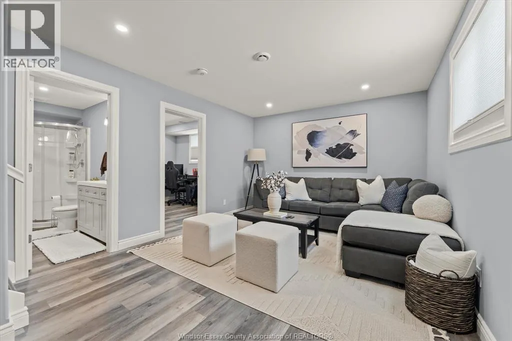 40 REGAL DRIVE