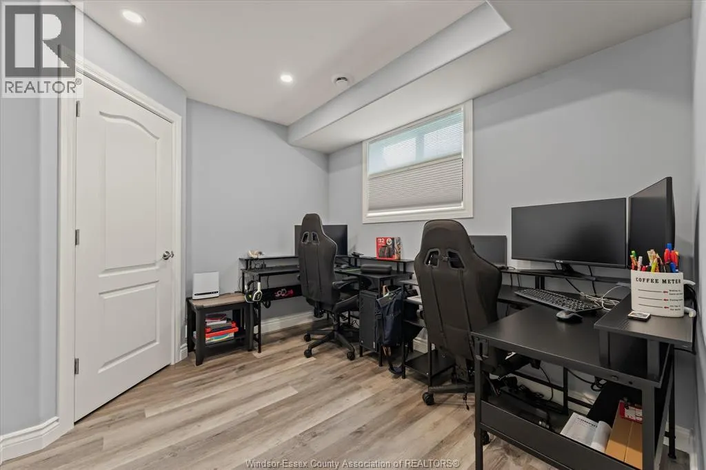 40 REGAL DRIVE
