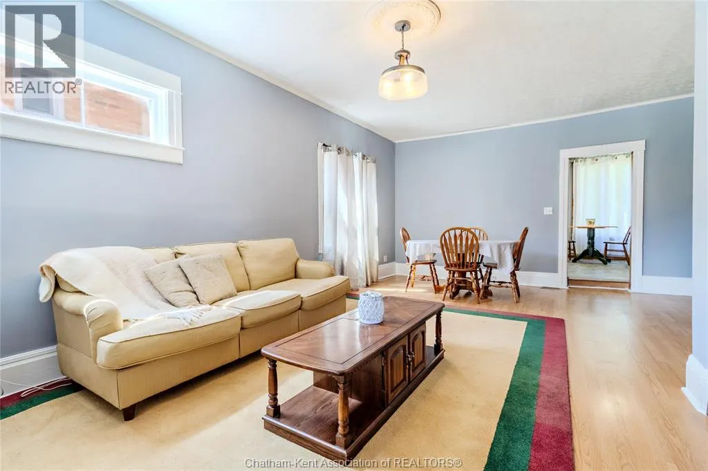 10 DELAWARE AVENUE