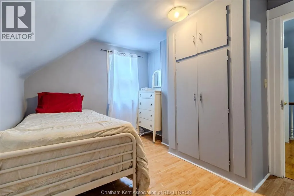 10 DELAWARE AVENUE