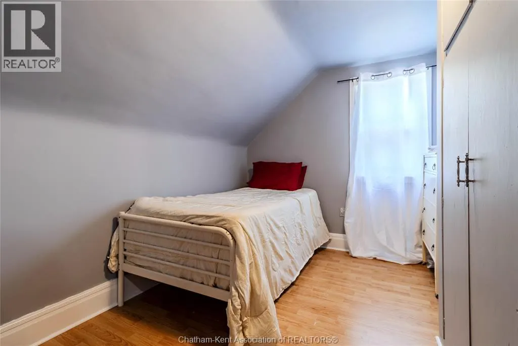 10 DELAWARE AVENUE