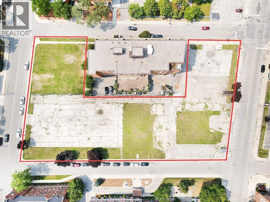 315 UNIVERSITY AVENUE West