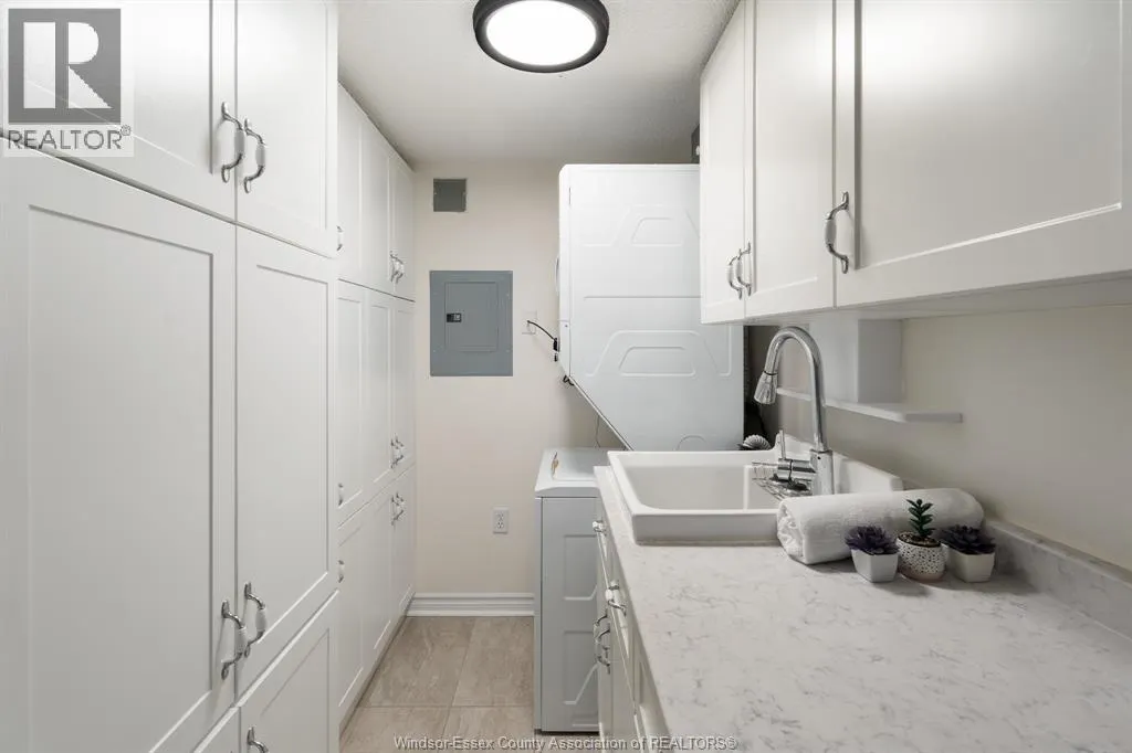 99 Robson ROAD Unit# 303