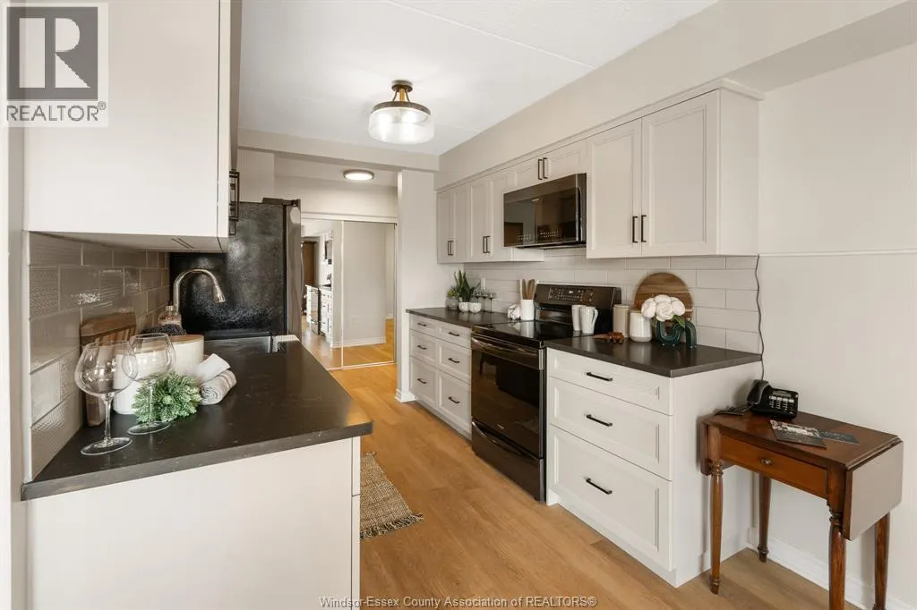 99 Robson ROAD Unit# 303