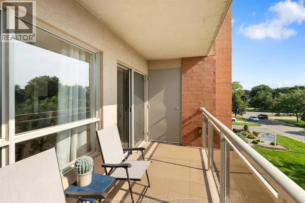 99 Robson ROAD Unit# 303