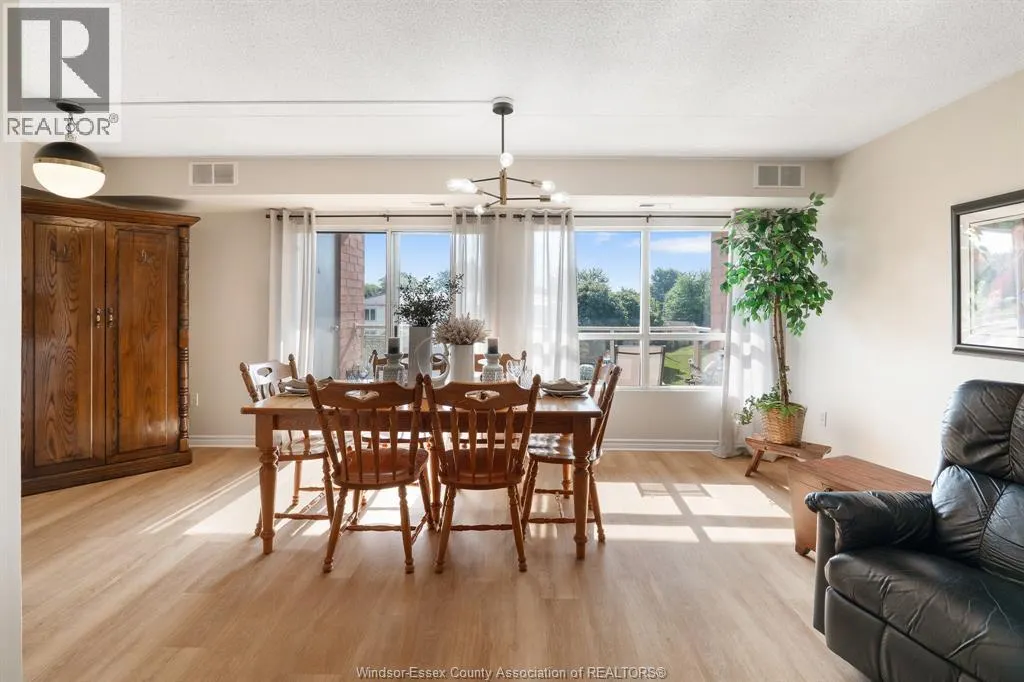 99 Robson ROAD Unit# 303