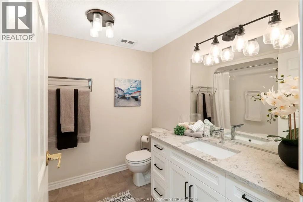 99 Robson ROAD Unit# 303