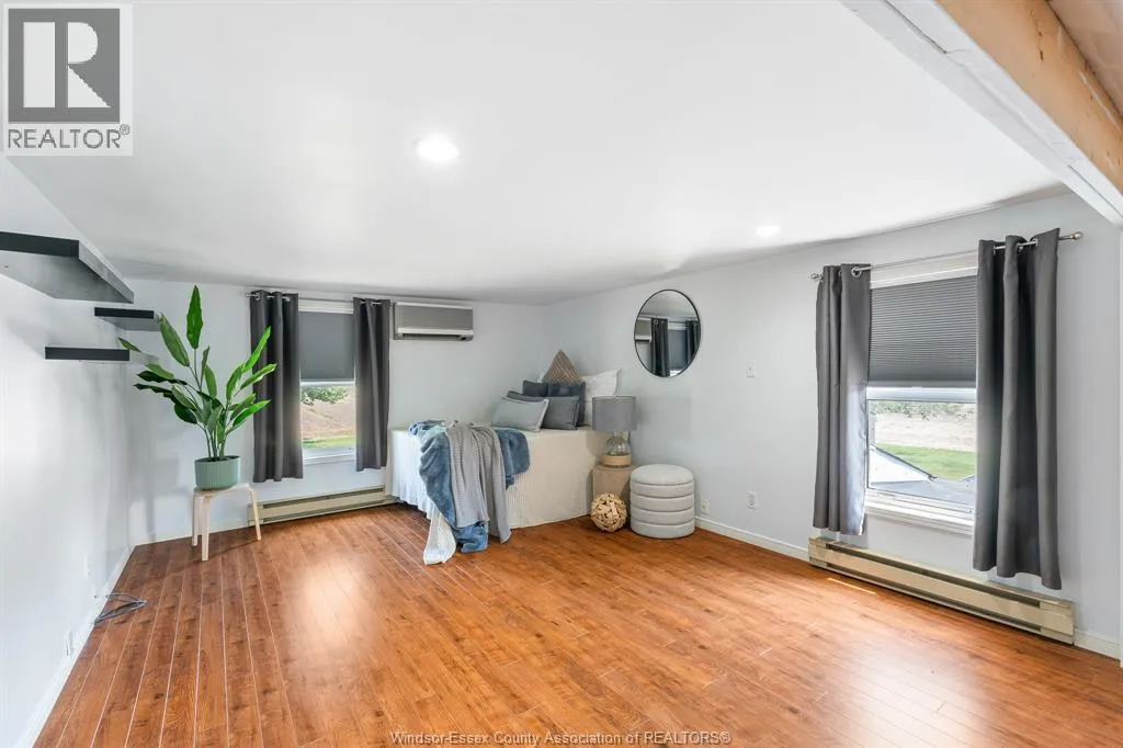 1105 Mersea Road 6 ...
