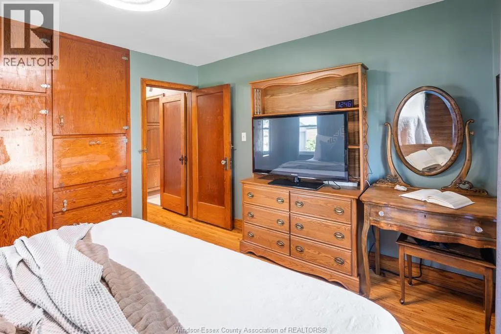 1105 Mersea Road 6 ...