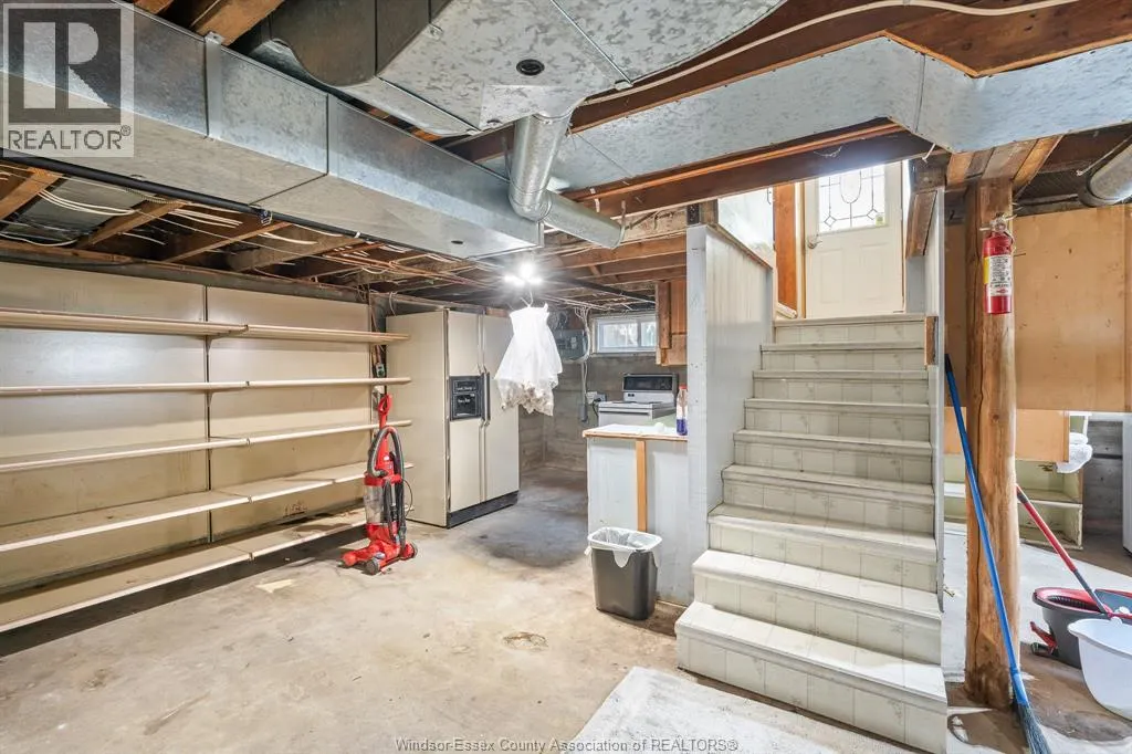 1105 Mersea Road 6 ...