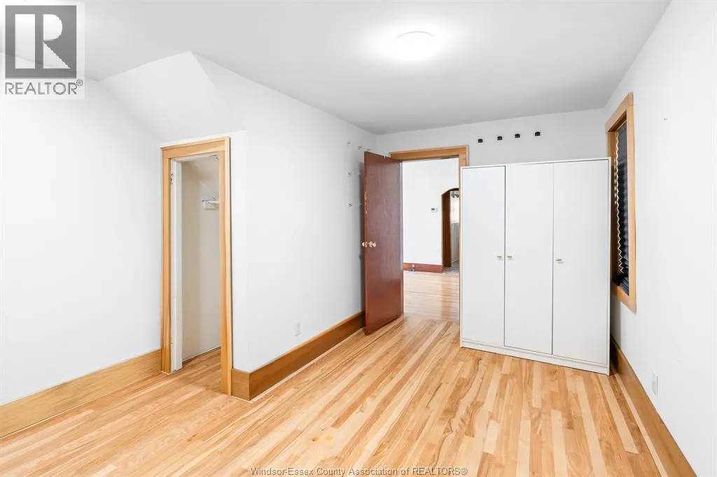 1105 Mersea Road 6 ...