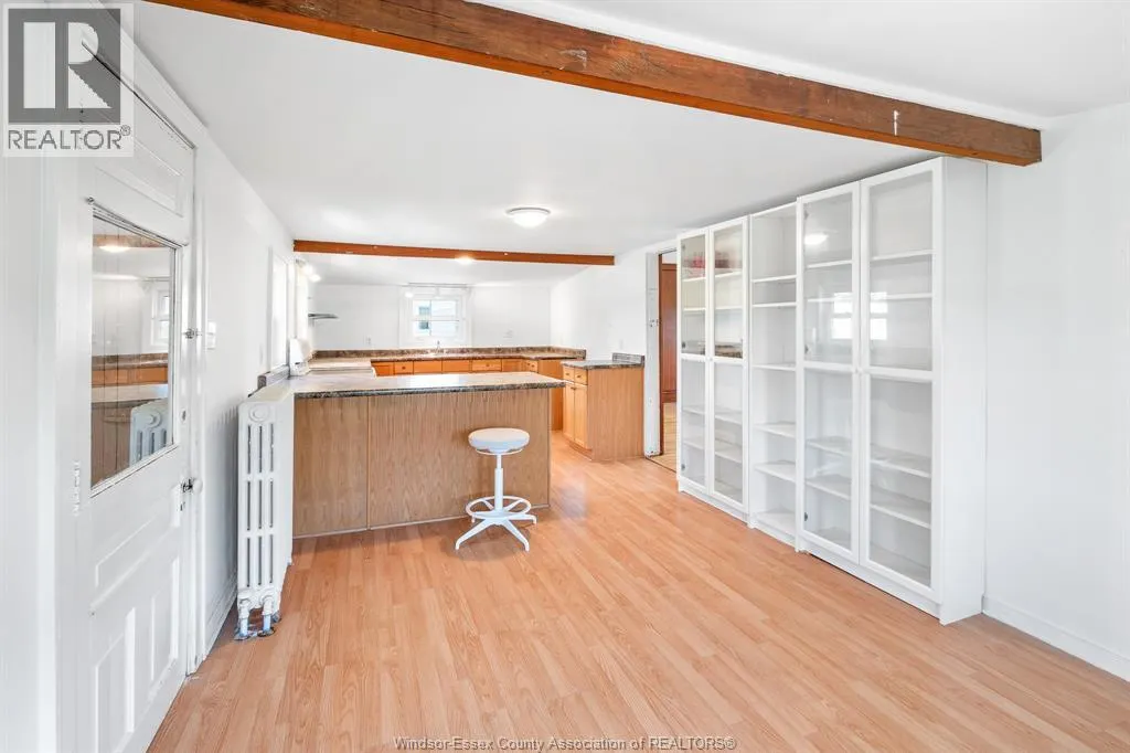 1105 Mersea Road 6 ...
