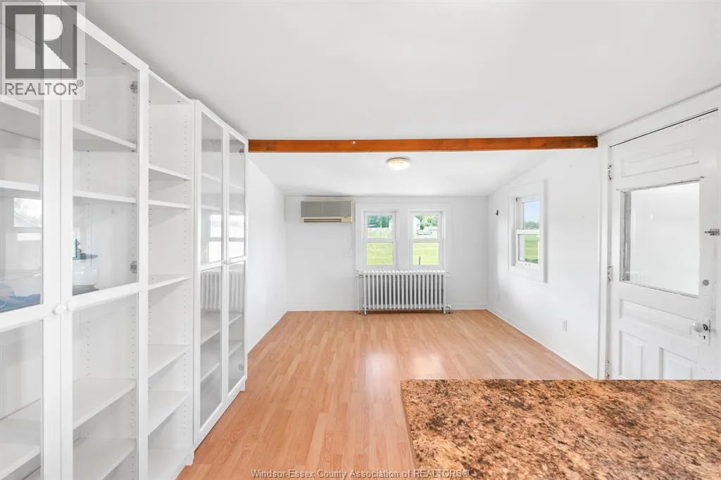 1105 Mersea Road 6 ...