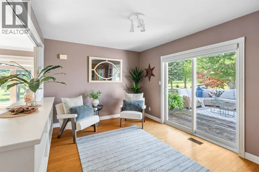 1105 Mersea Road 6 ...