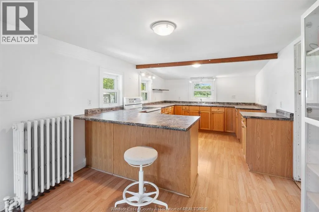 1105 Mersea Road 6 ...