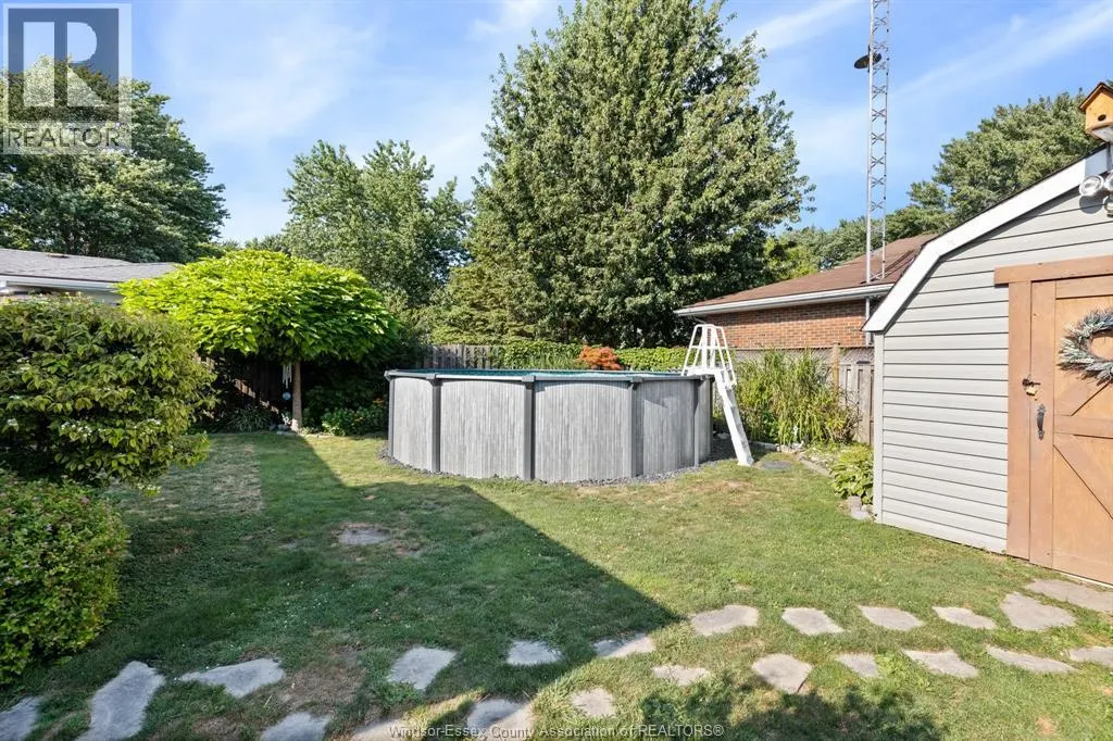 273 St John