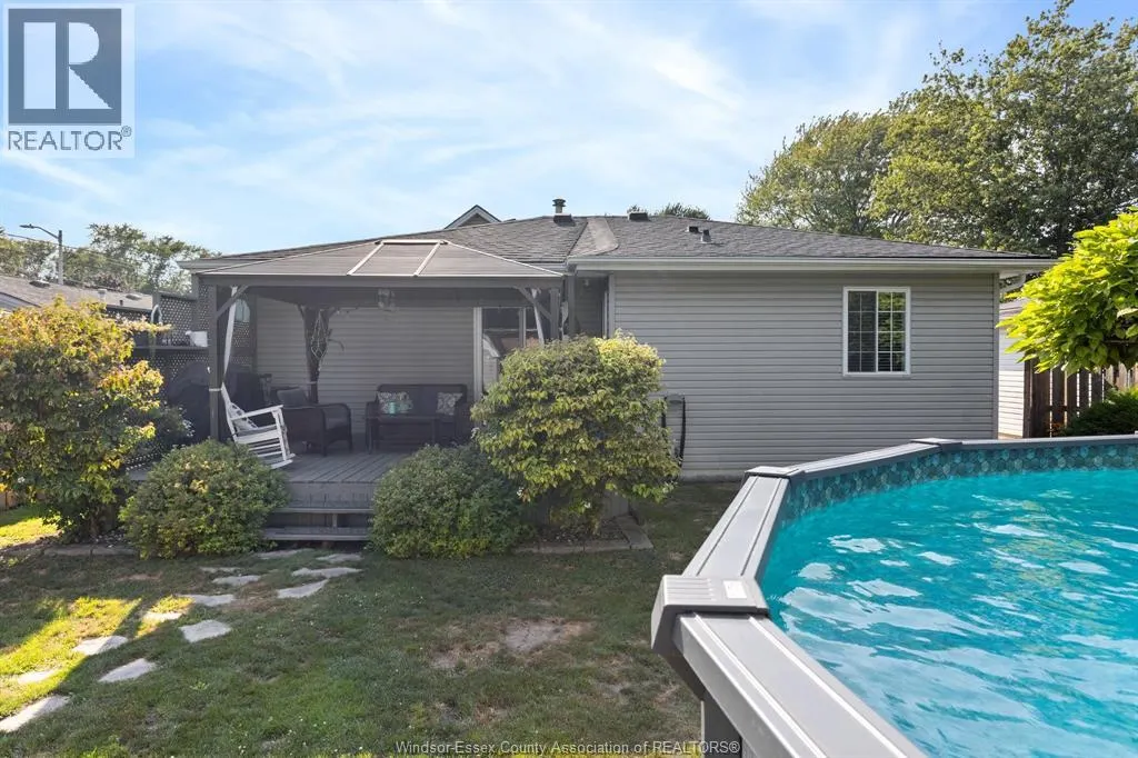 273 St John