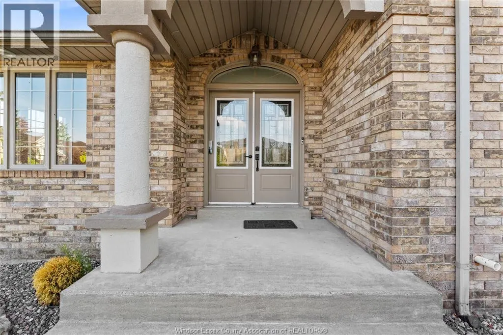 275 RUSSELL WOODS DRIVE