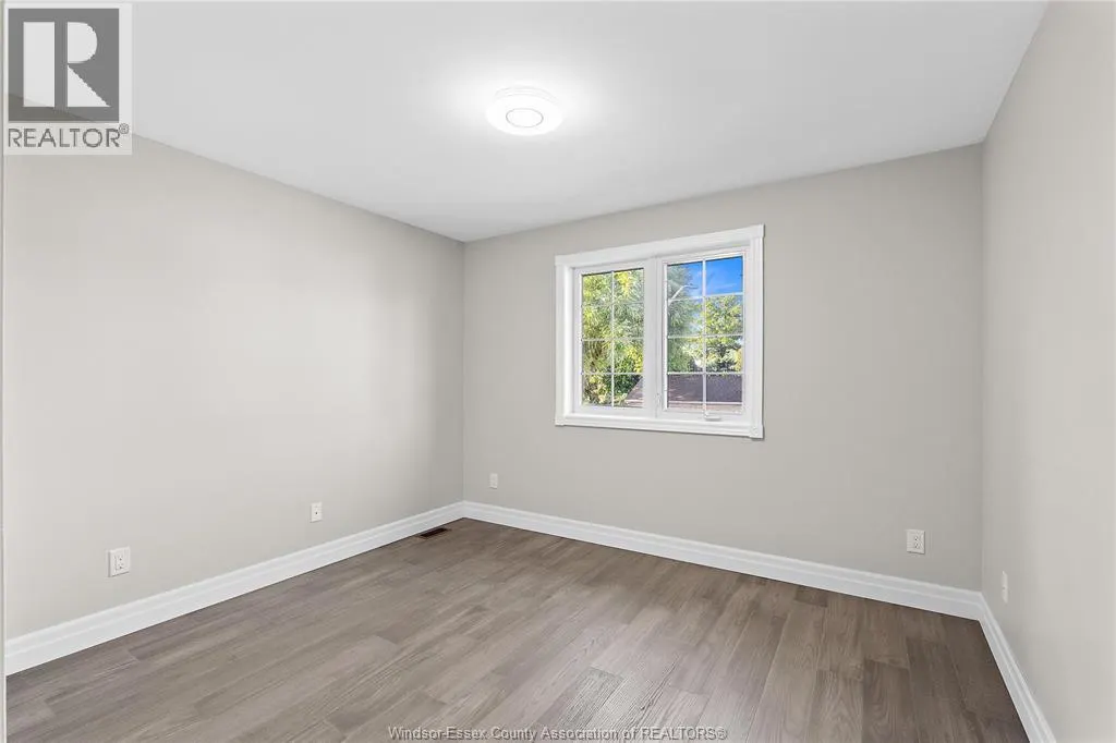 275 RUSSELL WOODS DRIVE