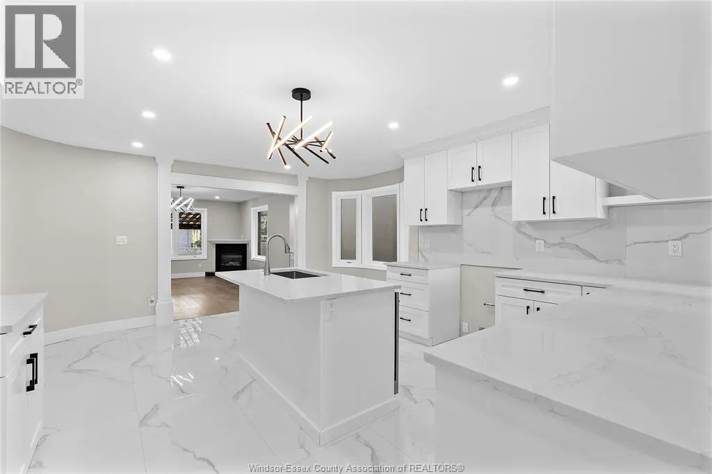 275 RUSSELL WOODS DRIVE