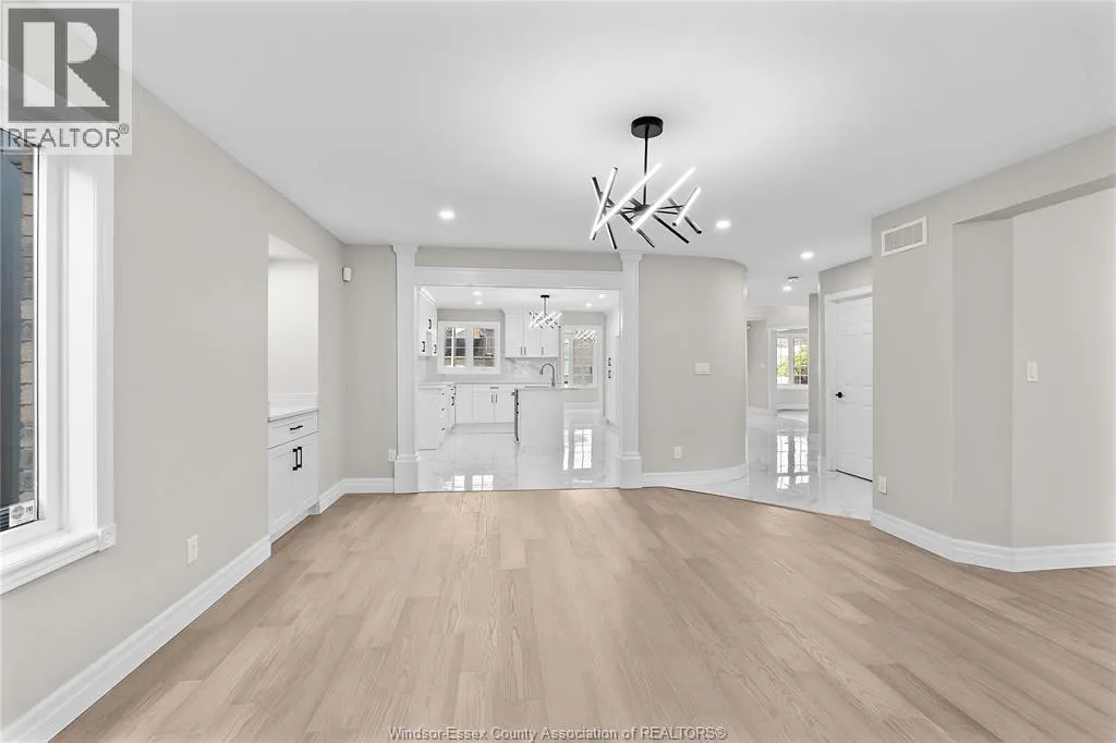 275 RUSSELL WOODS DRIVE