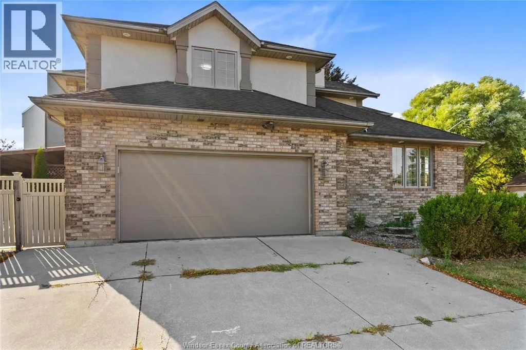275 RUSSELL WOODS DRIVE