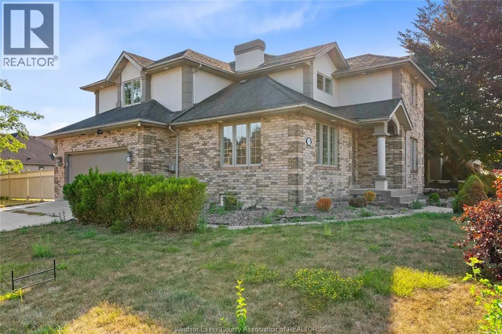 275 RUSSELL WOODS DRIVE