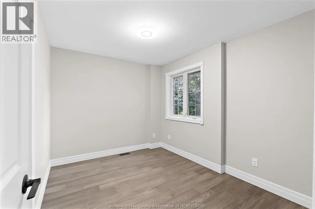275 RUSSELL WOODS DRIVE